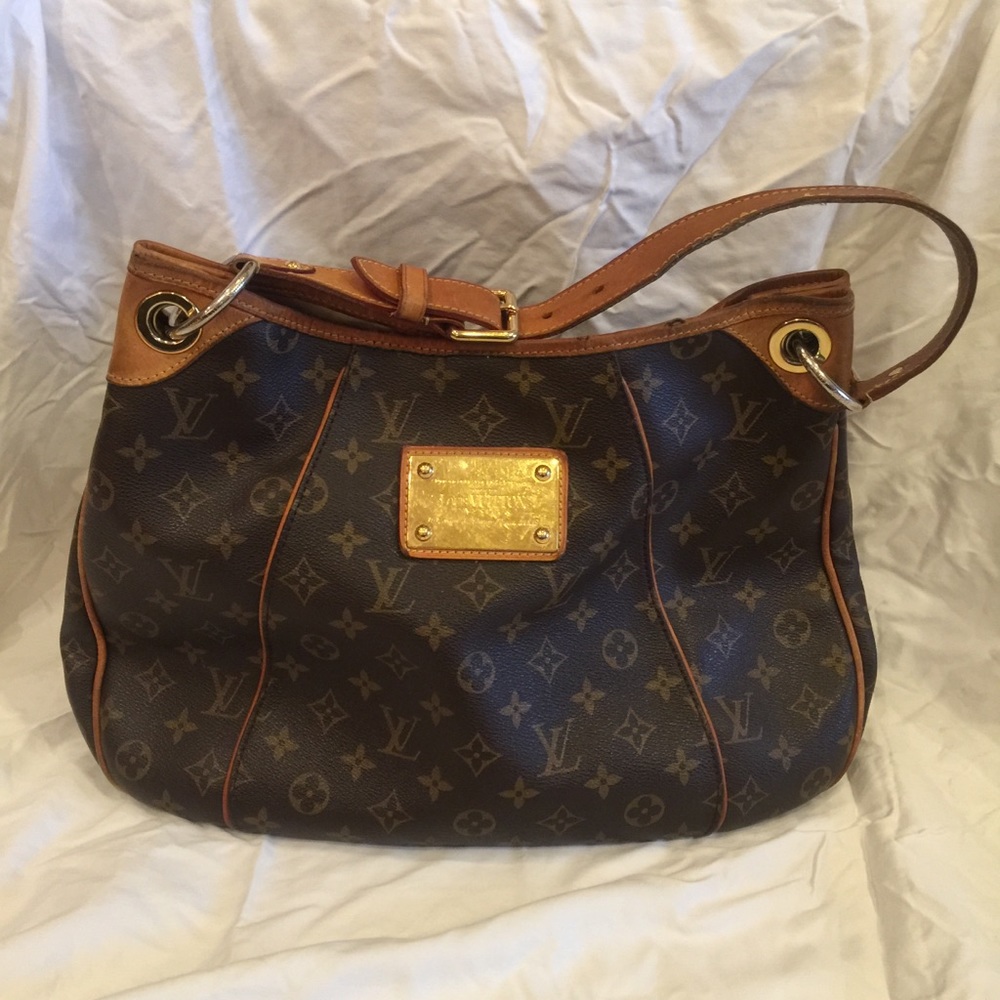 Louis Vuitton Galliera